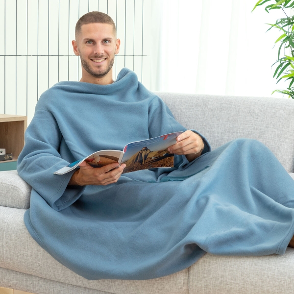 Přikrývka s otvorem a prostřední kapsou - modrá 