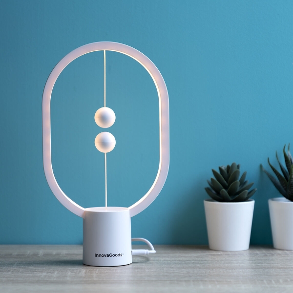 Vyvažovací lampa s magnetickým vypínačem