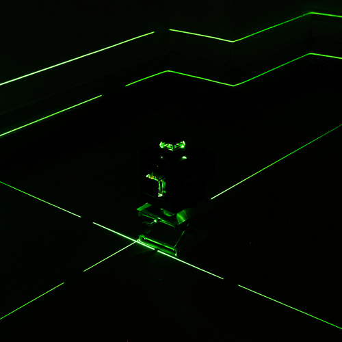 4D 16řádková plochá laserová vodováha – přesný 360° zelený laser + dálkové ovládání